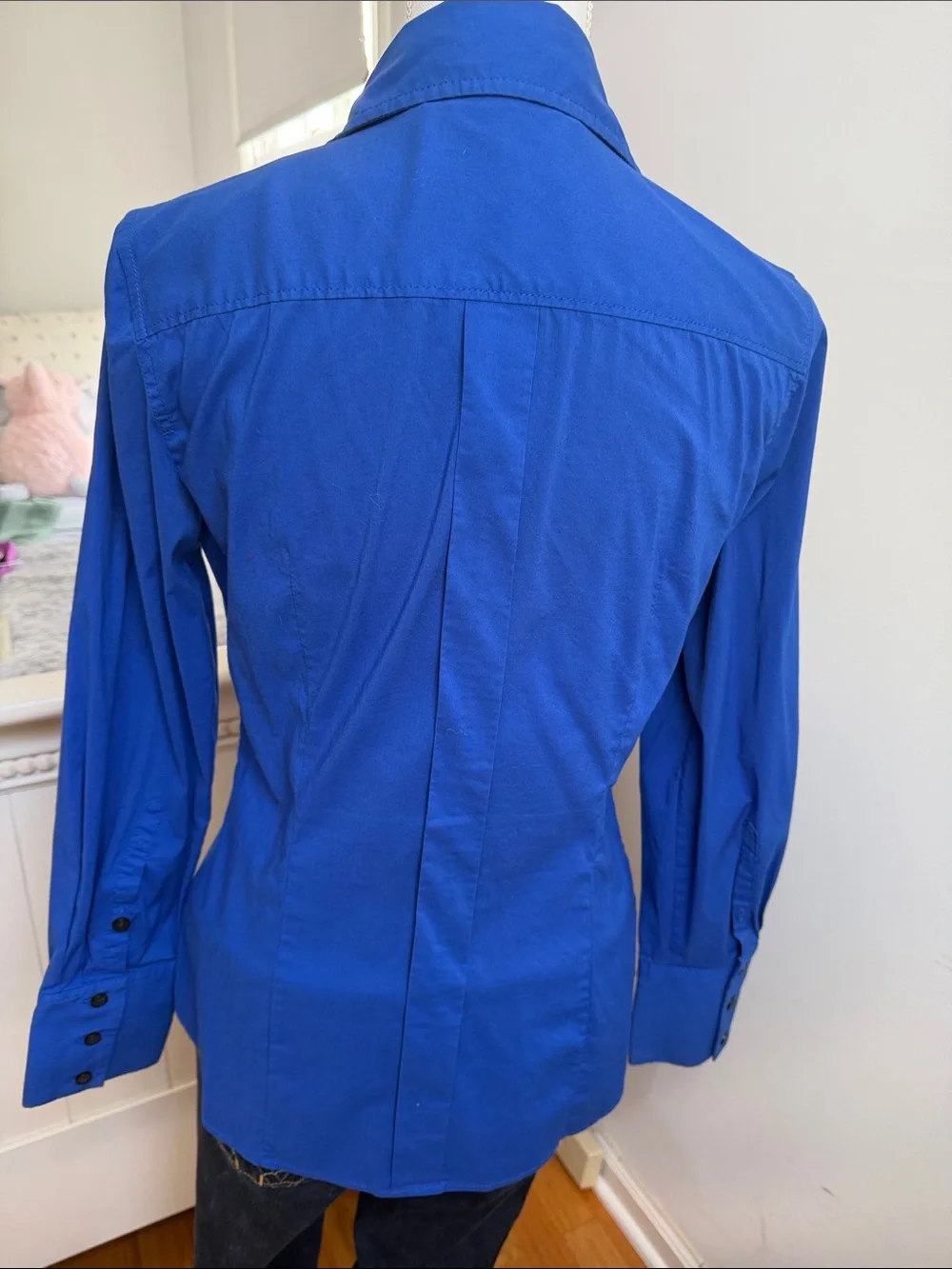 Express Fitted Button-Down Shirt in Cobalt Blue M - Picture 5 of 8